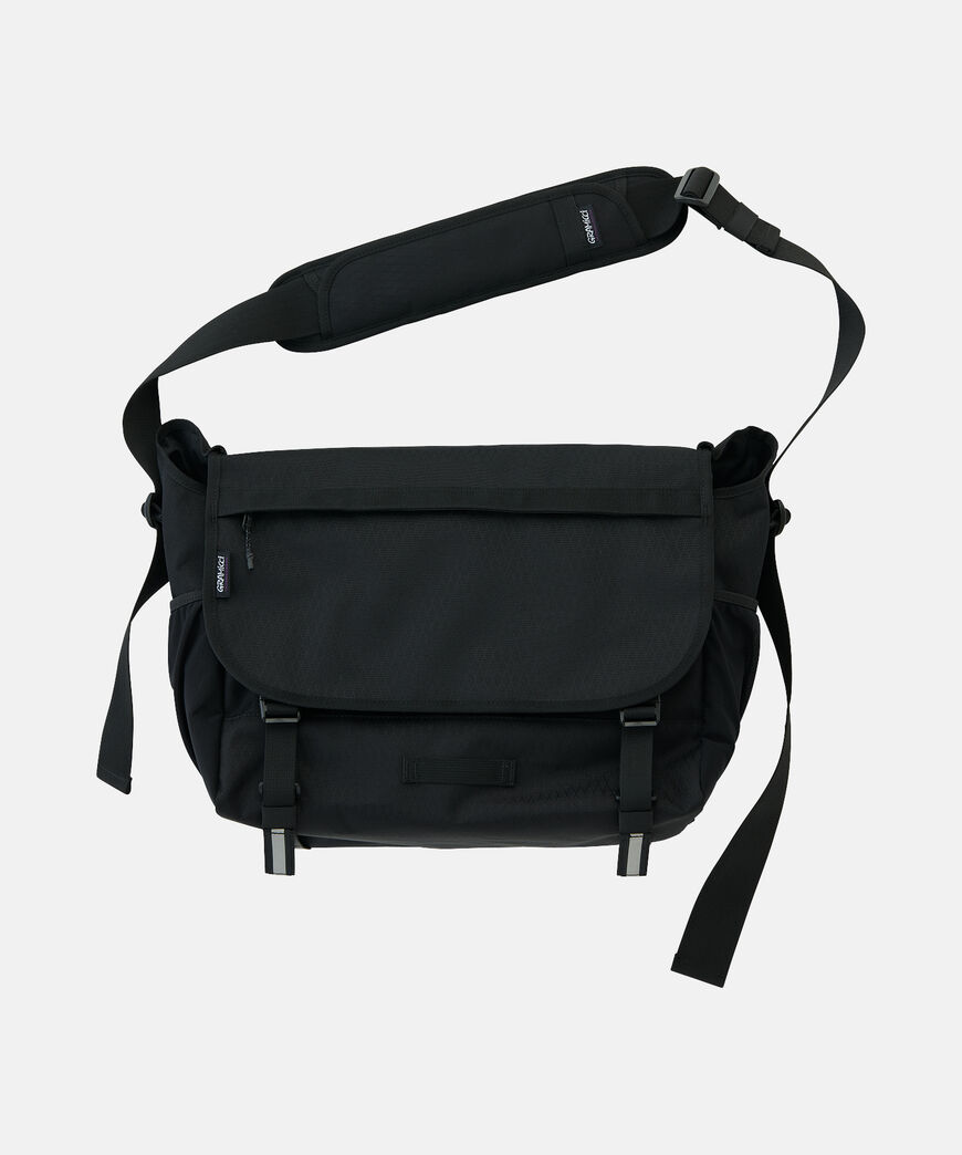 MESSENGER BAG,BLACK, large image number 0